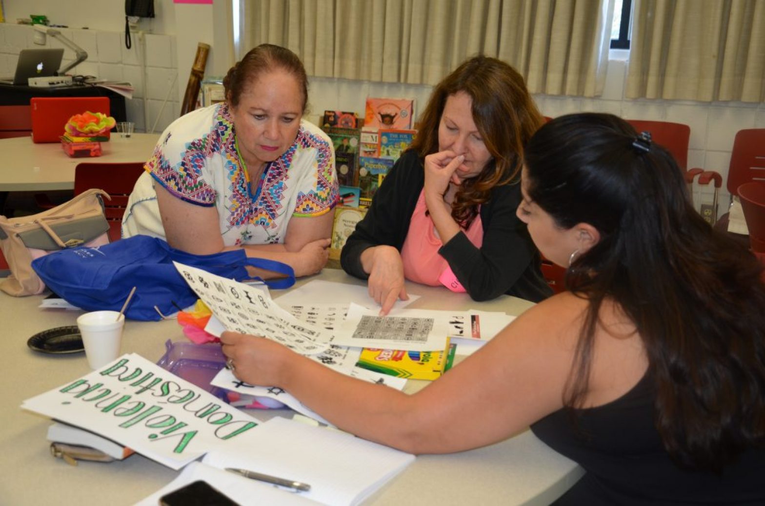 Spanish-Speaking Teachers Getting Special Training To Meet California's ...